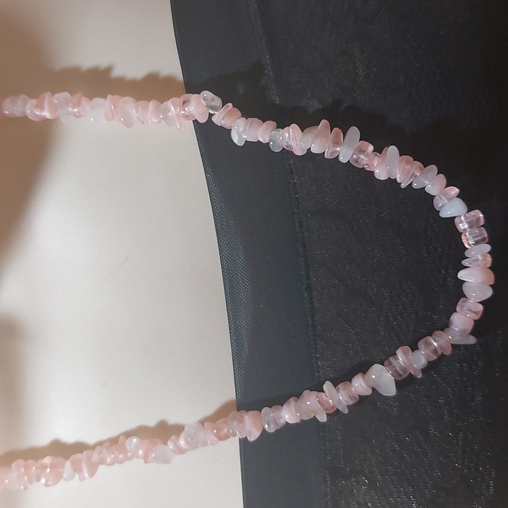 Pink Acrylic And White Quartz Single Strand Bead Necklace Adjustable Length - Picture 4 of 6